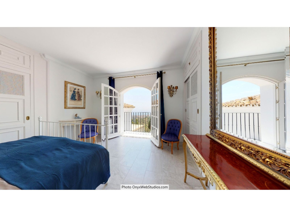9 Bed Townhouse for sale in Mijas Costa Del Sol, Málaga, Spain