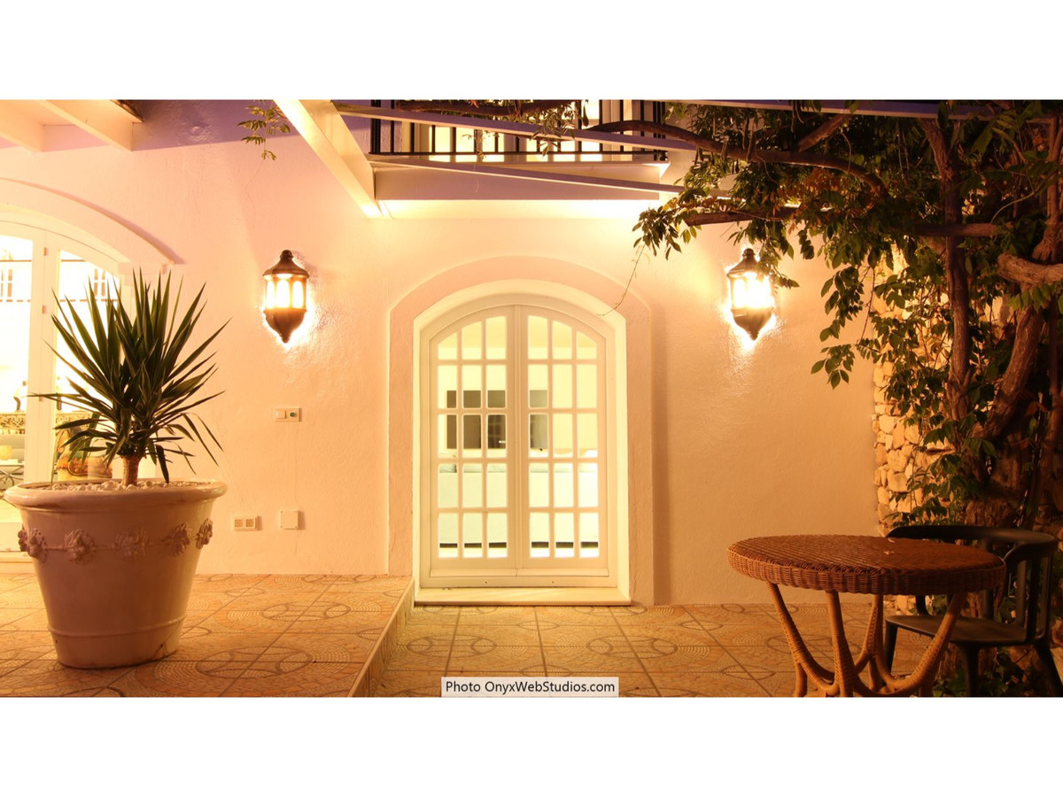 9 Bed Townhouse for sale in Mijas Costa Del Sol, Málaga, Spain