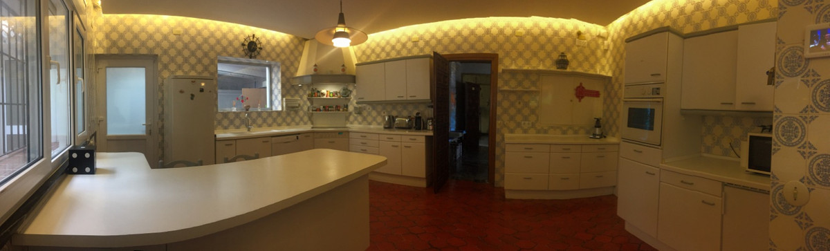 Se vende Villa - Chalet de 5 dormitorios en Costa Del Sol, Málaga, España