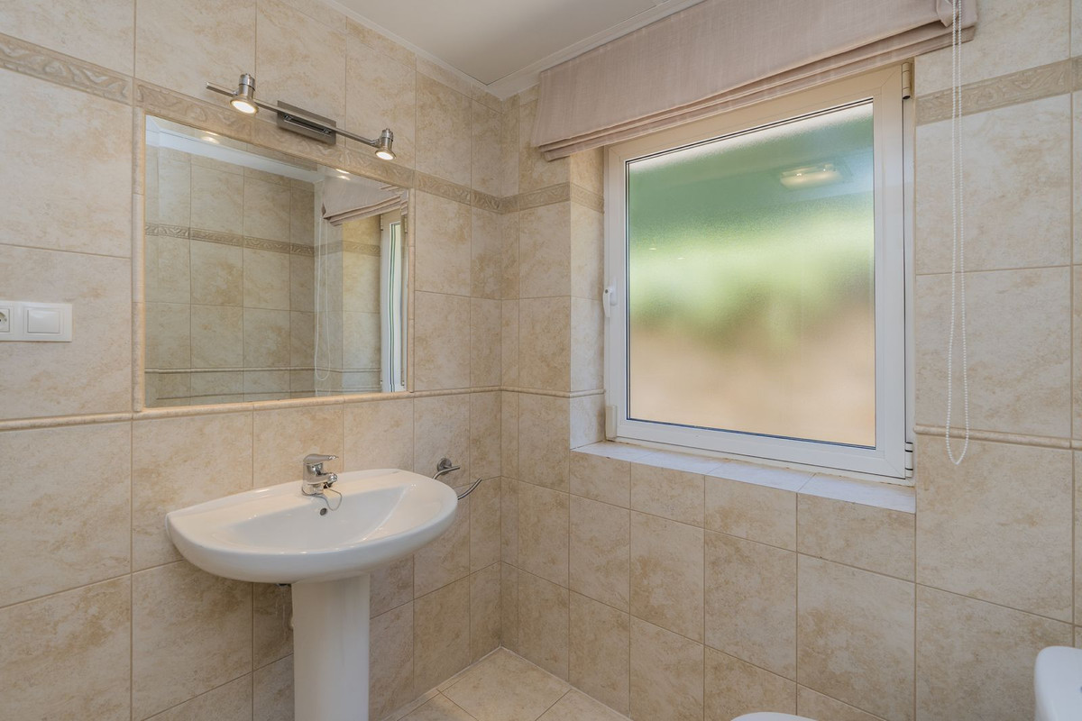 5 Bed Townhouse for sale in Valtocado Costa Del Sol, Málaga, Spain