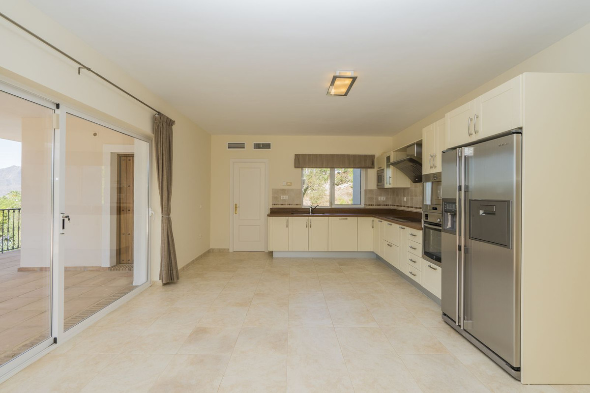 5 Bed Townhouse for sale in Valtocado Costa Del Sol, Málaga, Spain