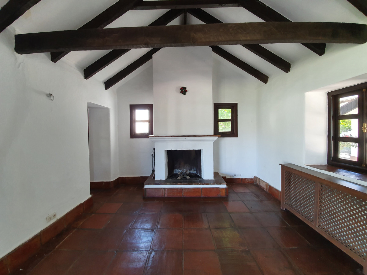Se vende Finca - Cortijo de 11 dormitorios en Costa Del Sol, Cadiz, España