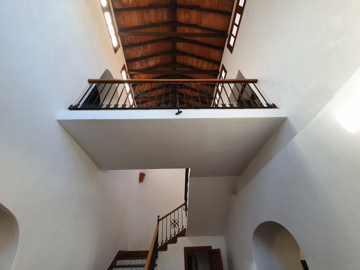 Se vende Finca - Cortijo de 11 dormitorios en Costa Del Sol, Cadiz, España