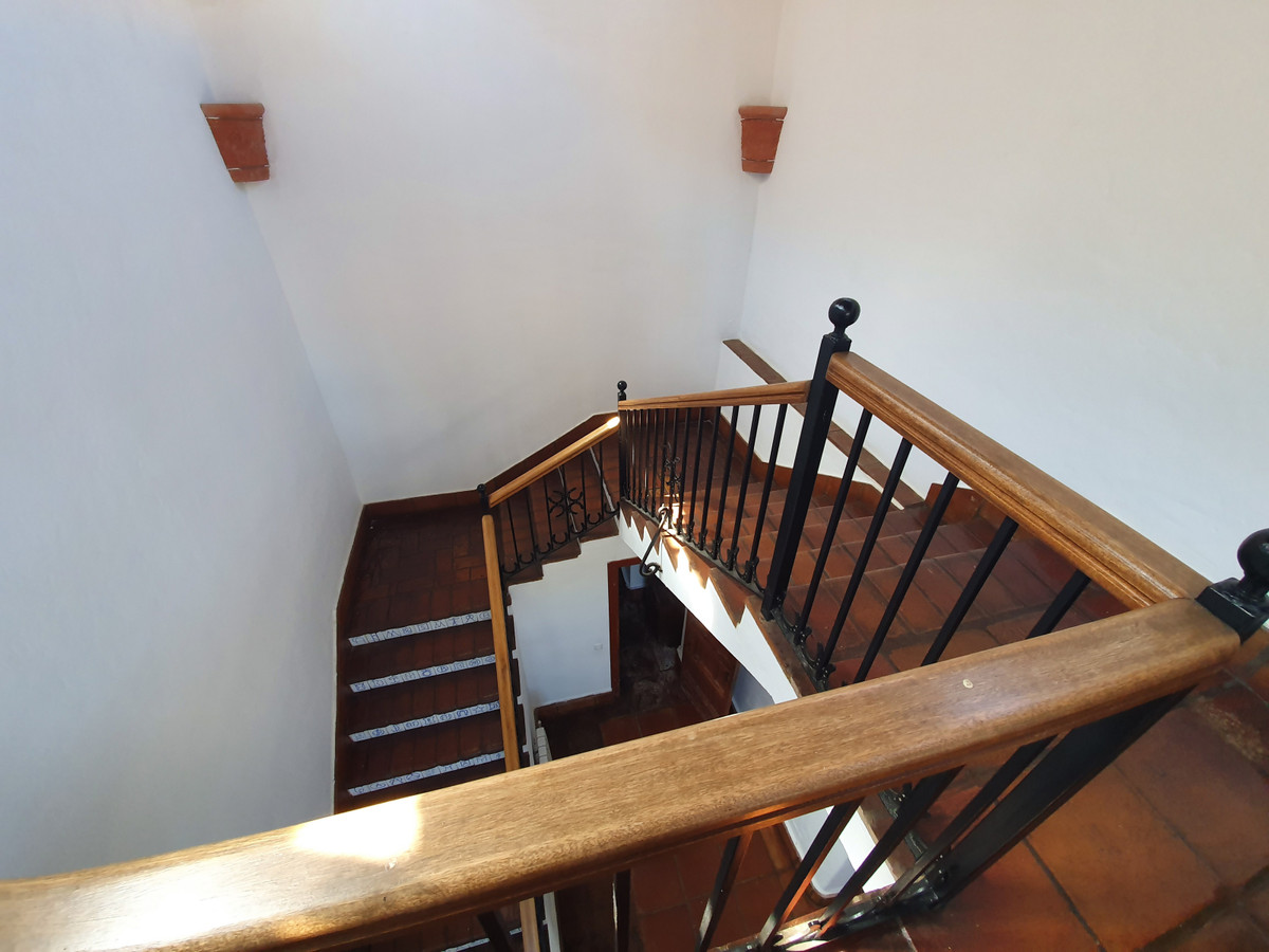 Se vende Finca - Cortijo de 11 dormitorios en Costa Del Sol, Cadiz, España