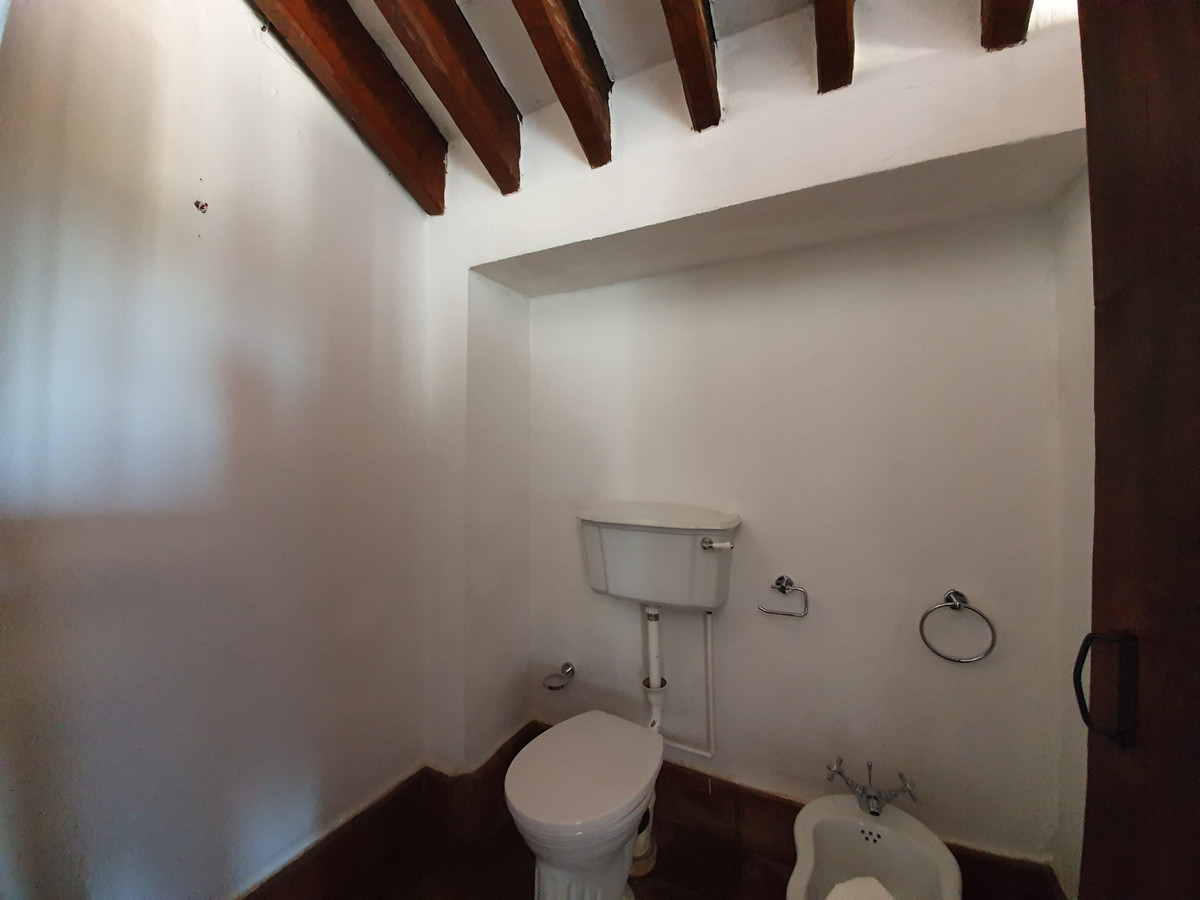 Se vende Finca - Cortijo de 11 dormitorios en Costa Del Sol, Cadiz, España