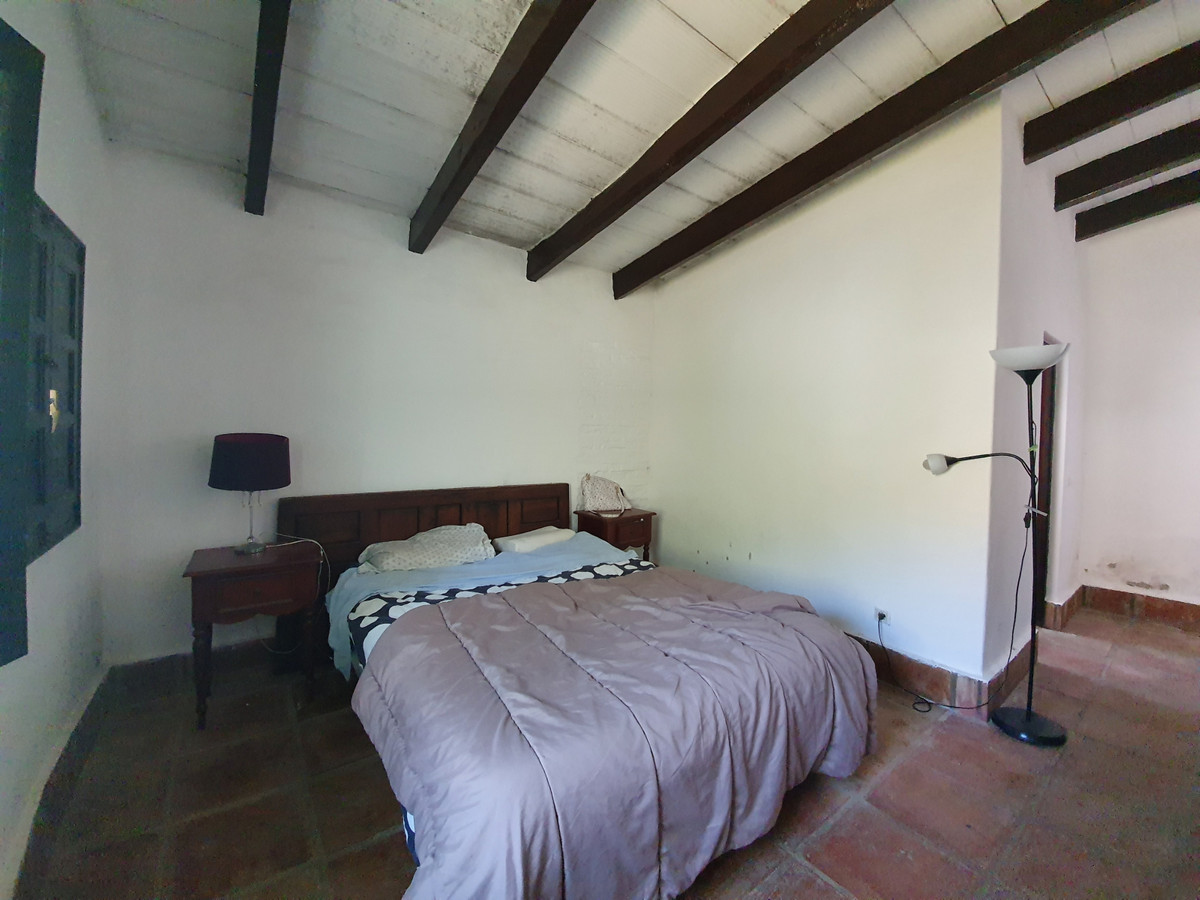 Se vende Finca - Cortijo de 11 dormitorios en Costa Del Sol, Cadiz, España