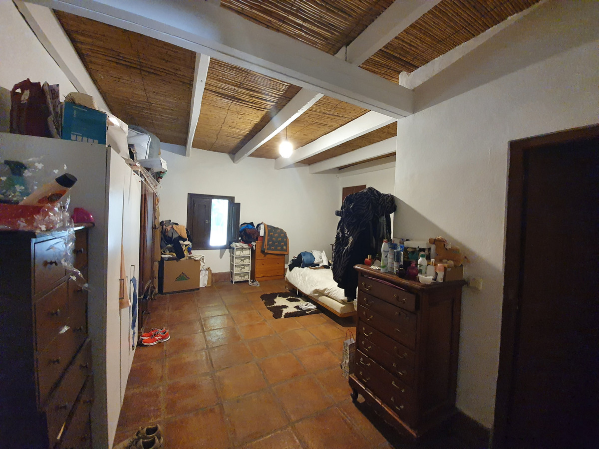 Se vende Finca - Cortijo de 11 dormitorios en Costa Del Sol, Cadiz, España