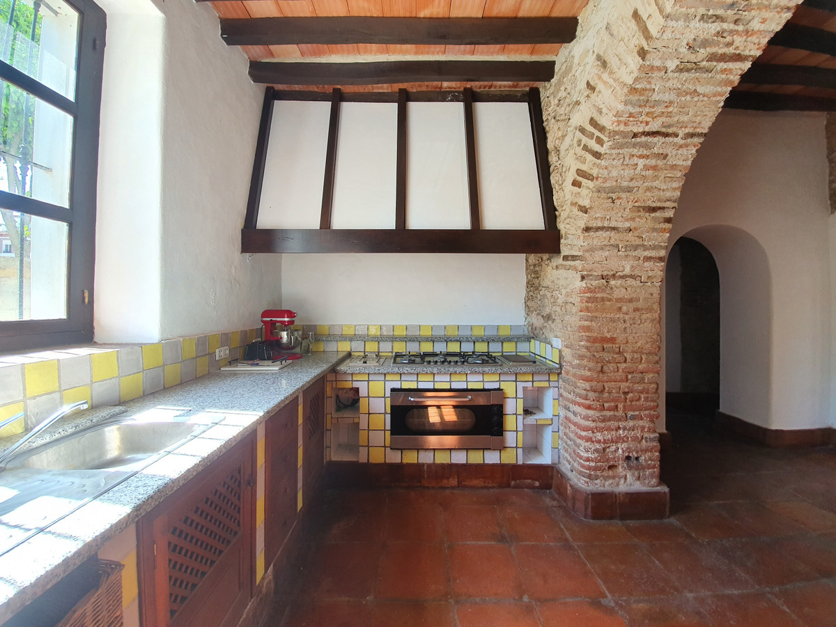 Se vende Finca - Cortijo de 11 dormitorios en Costa Del Sol, Cadiz, España