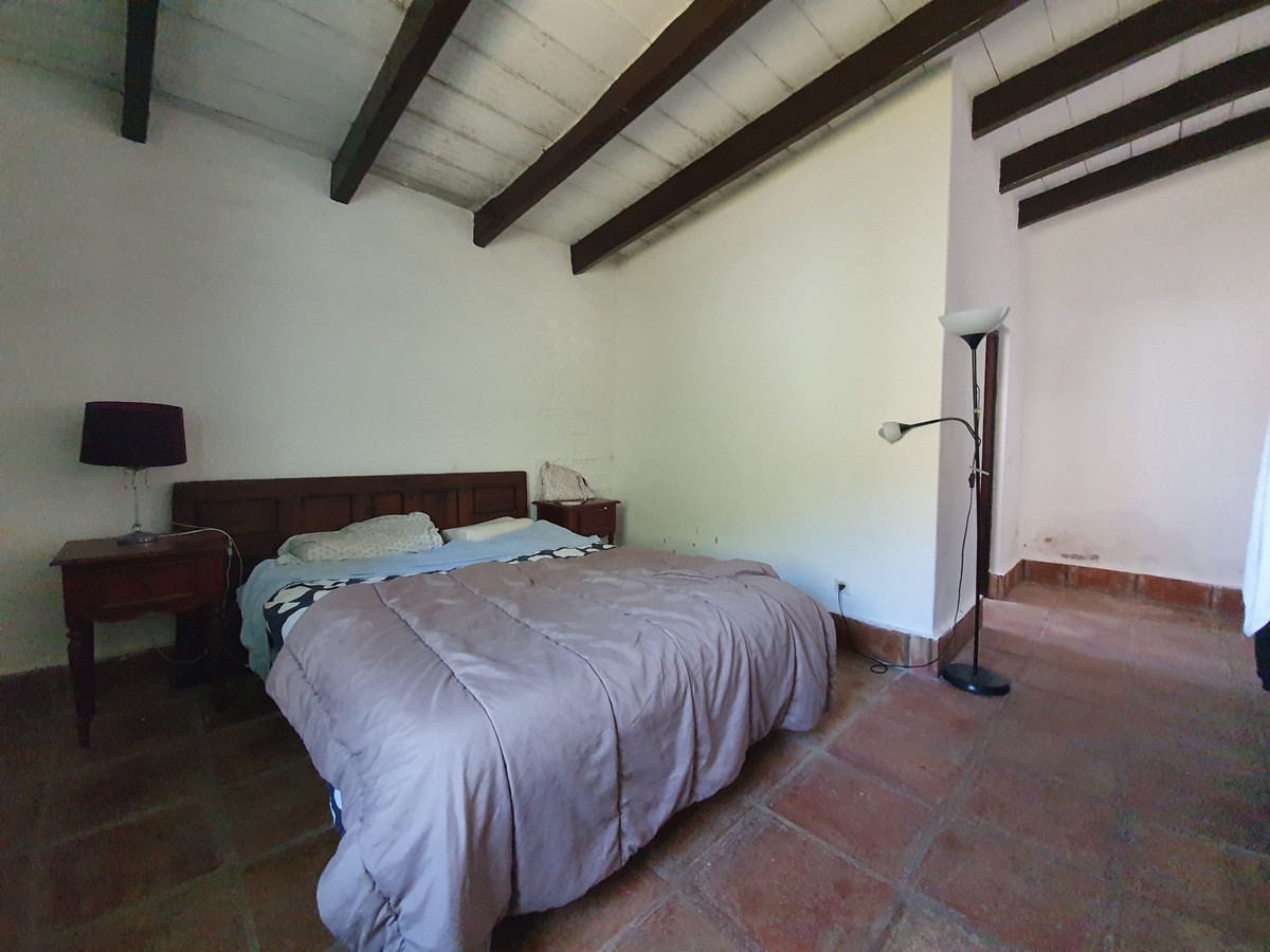 Se vende Finca - Cortijo de 11 dormitorios en Costa Del Sol, Cadiz, España