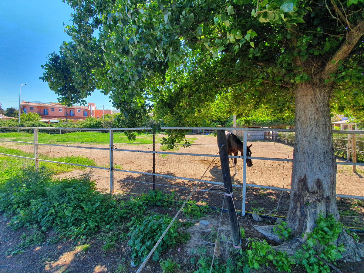 Se vende Finca - Cortijo de 11 dormitorios en Costa Del Sol, Cadiz, España