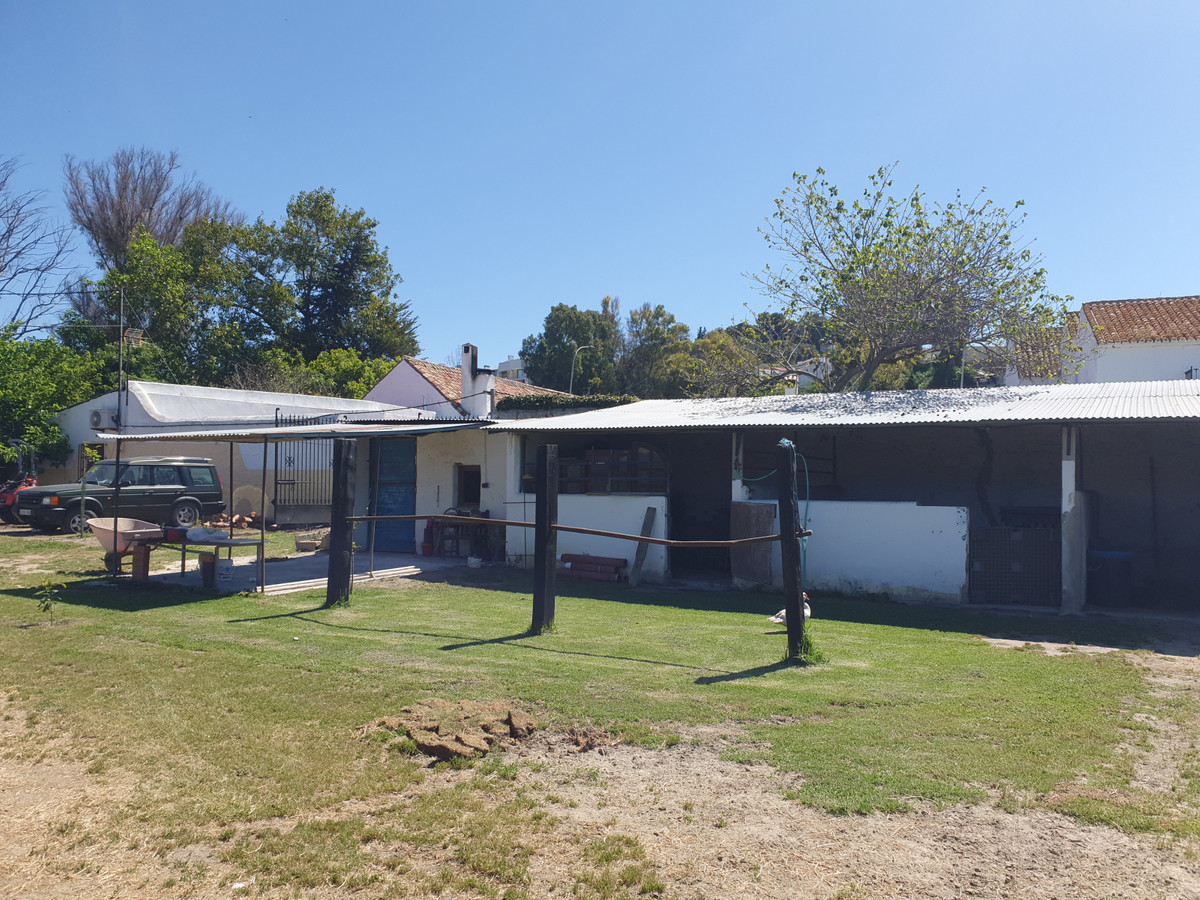 Se vende Finca - Cortijo de 11 dormitorios en Costa Del Sol, Cadiz, España