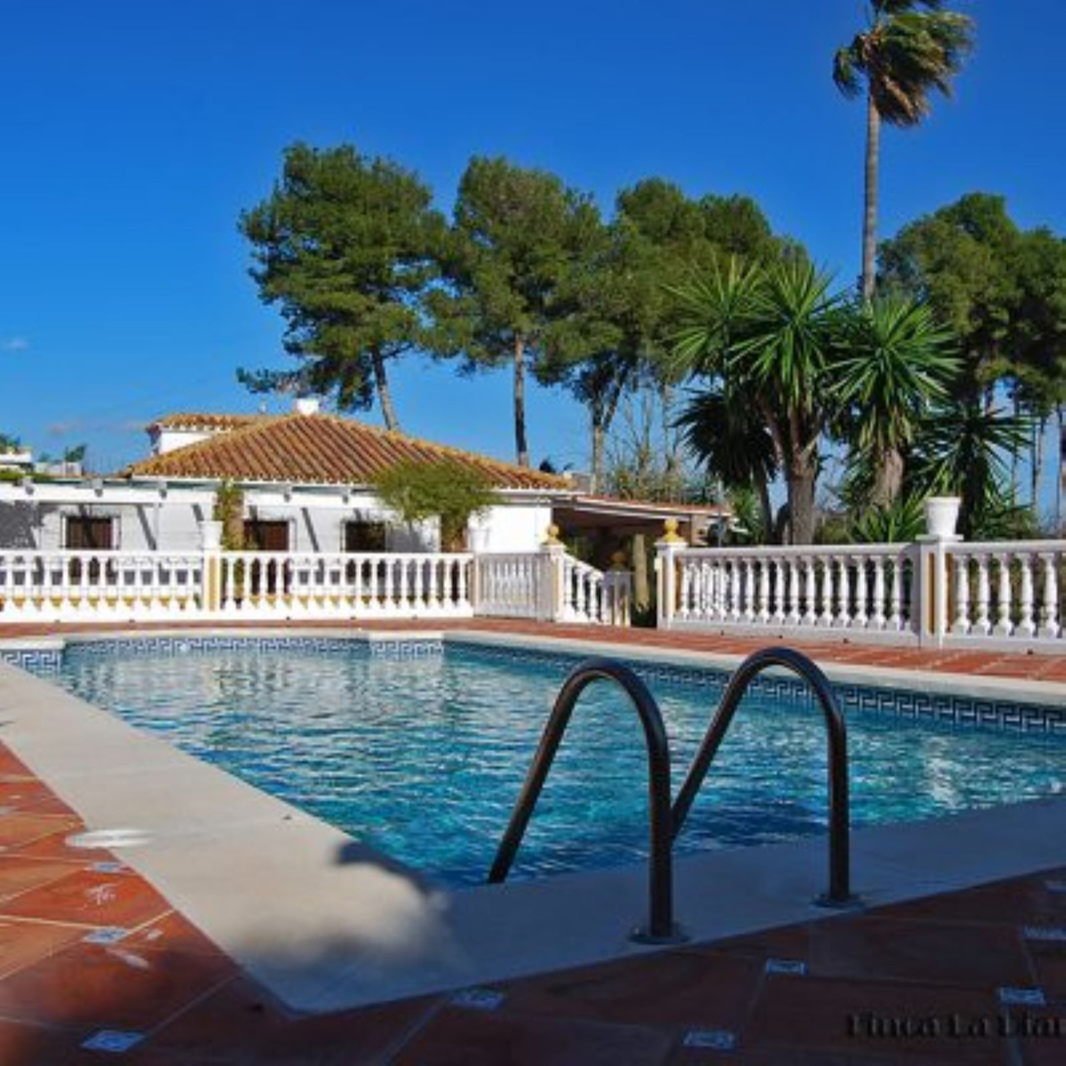 5 Bed Townhouse for sale in Alhaurín De La Torre Costa Del Sol, Málaga, Spain