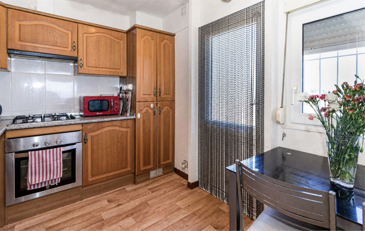 3 Bed Townhouse for sale in Estepona Costa Del Sol, Málaga, Spain