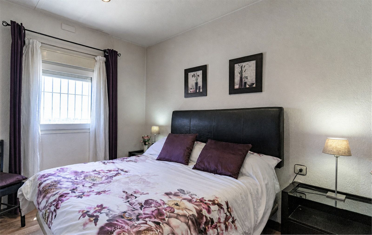 3 Bed Townhouse for sale in Estepona Costa Del Sol, Málaga, Spain