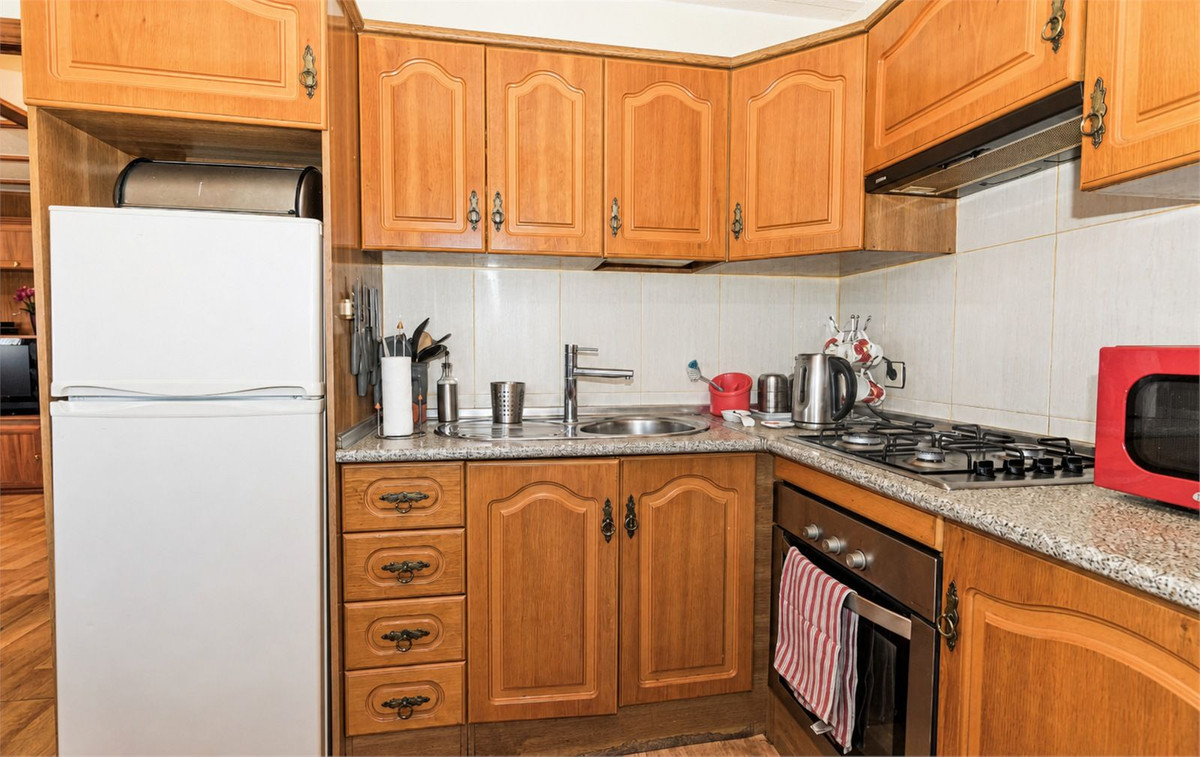 3 Bed Townhouse for sale in Estepona Costa Del Sol, Málaga, Spain