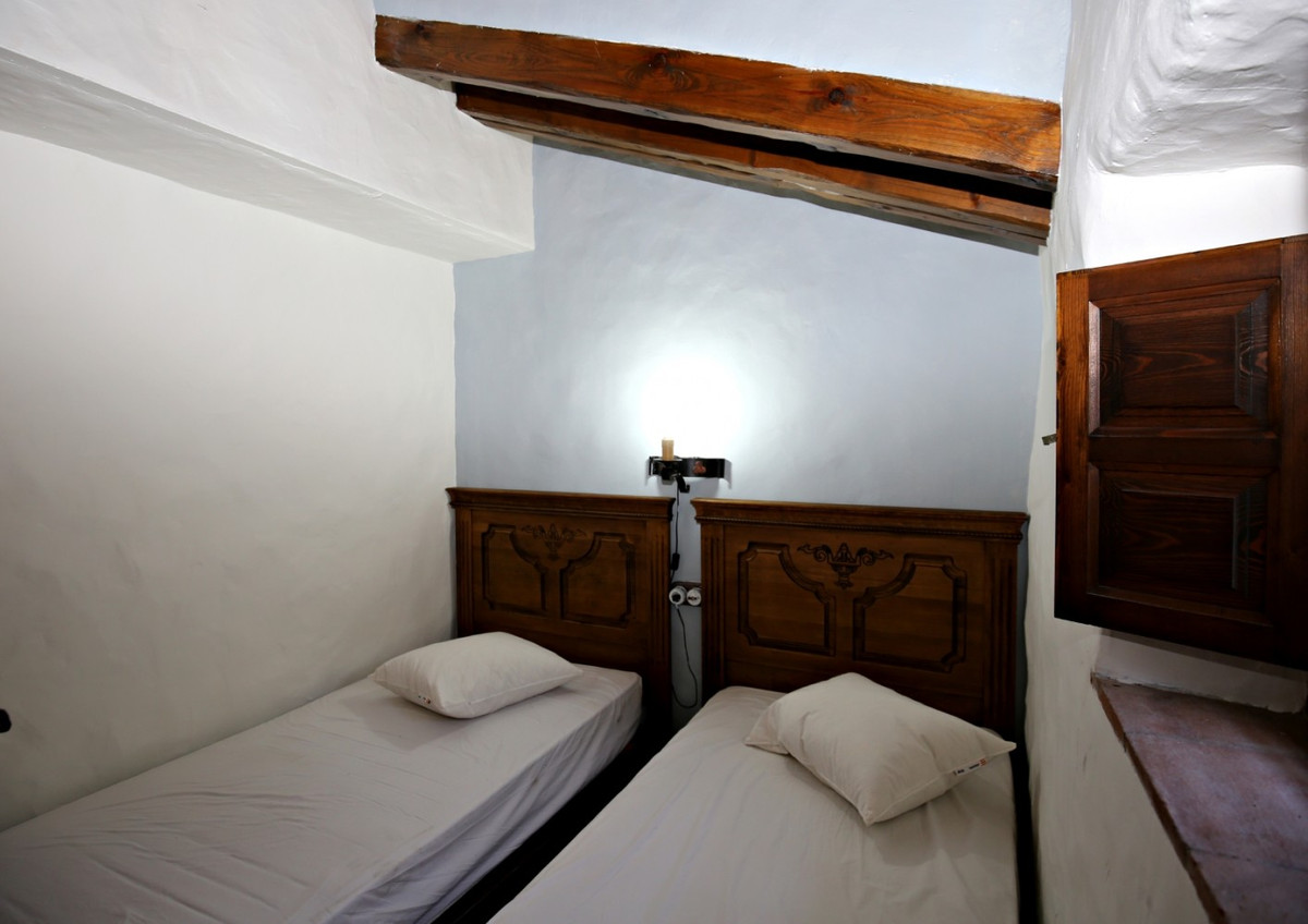 Se vende Villa - Chalet de 9 dormitorios en Costa Del Sol East, Málaga, España