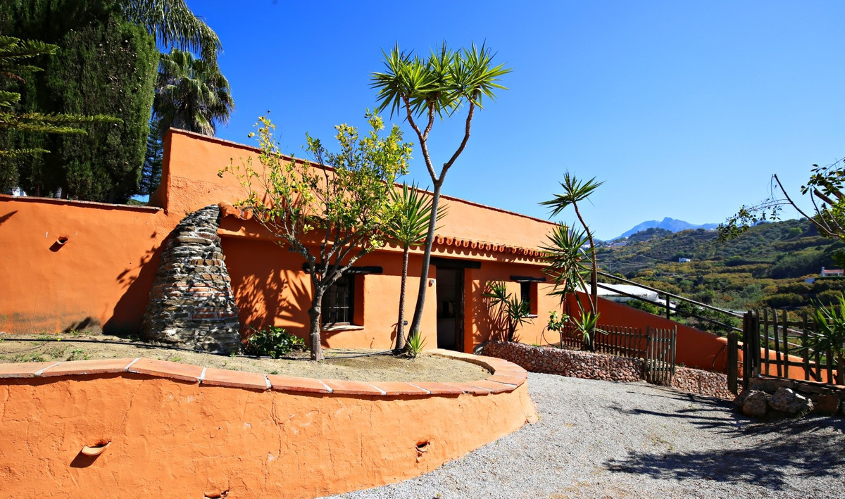 Se vende Villa - Chalet de 9 dormitorios en Costa Del Sol East, Málaga, España