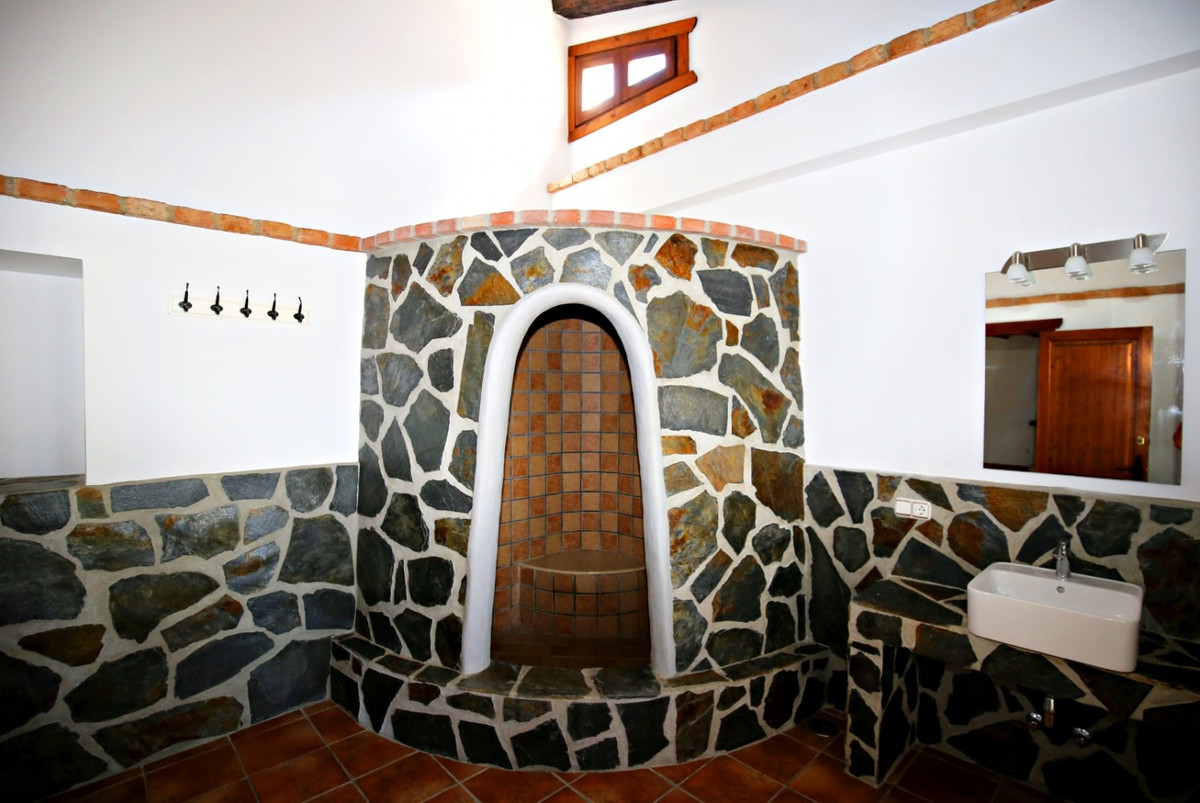 Se vende Villa - Chalet de 9 dormitorios en Costa Del Sol East, Málaga, España