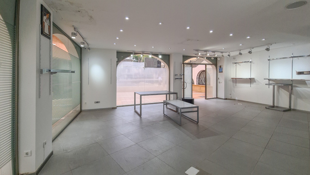 Commercial unit for sale in Marbella Costa Del Sol, Málaga, Spain