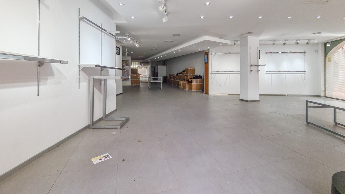 Commercial unit for sale in Marbella Costa Del Sol, Málaga, Spain
