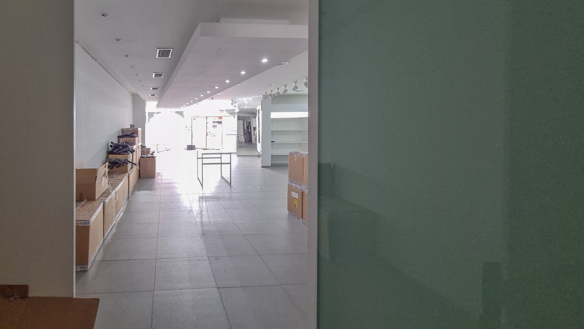 Commercial unit for sale in Marbella Costa Del Sol, Málaga, Spain