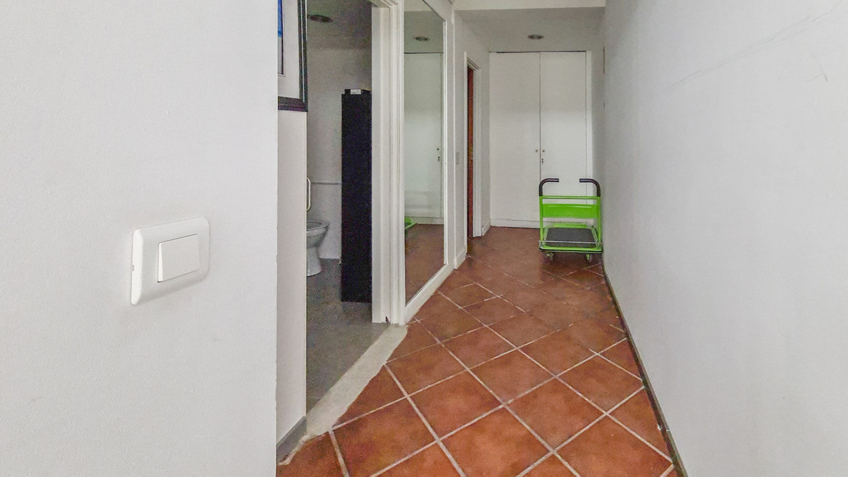 Commercial unit for sale in Marbella Costa Del Sol, Málaga, Spain