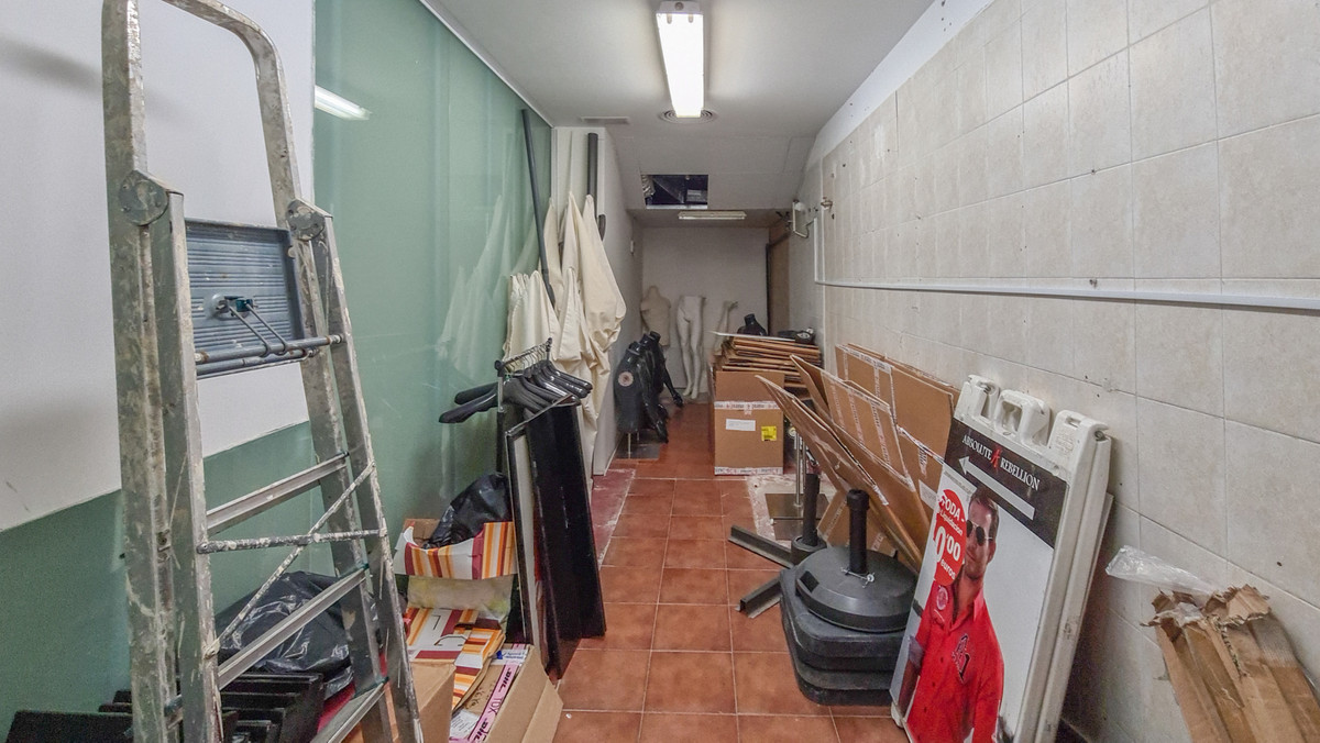 Commercial unit for sale in Marbella Costa Del Sol, Málaga, Spain