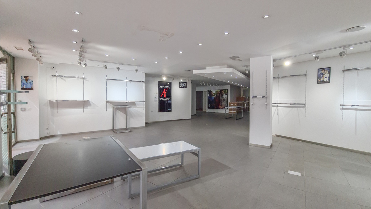Commercial unit for sale in Marbella Costa Del Sol, Málaga, Spain