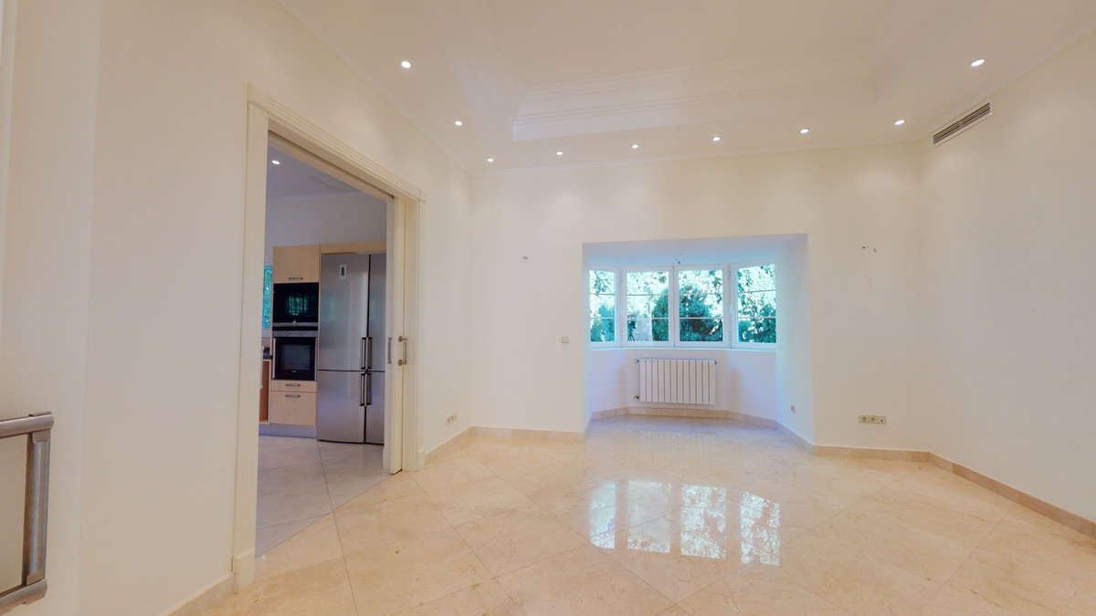 Se vende Villa - Chalet de 7 dormitorios en Costa Del Sol, Málaga, España