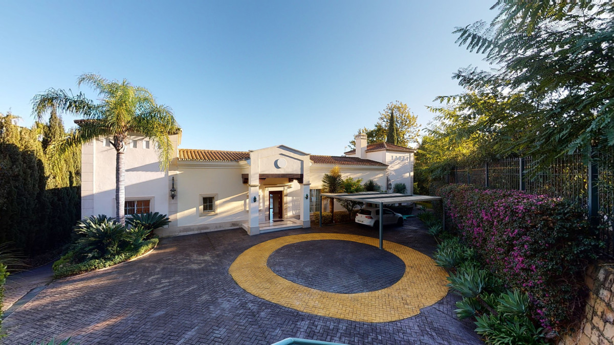 Se vende Villa - Chalet de 7 dormitorios en Costa Del Sol, Málaga, España