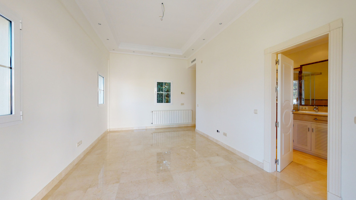 Se vende Villa - Chalet de 7 dormitorios en Costa Del Sol, Málaga, España