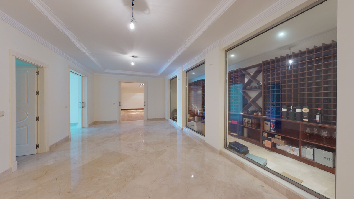 Se vende Villa - Chalet de 7 dormitorios en Costa Del Sol, Málaga, España