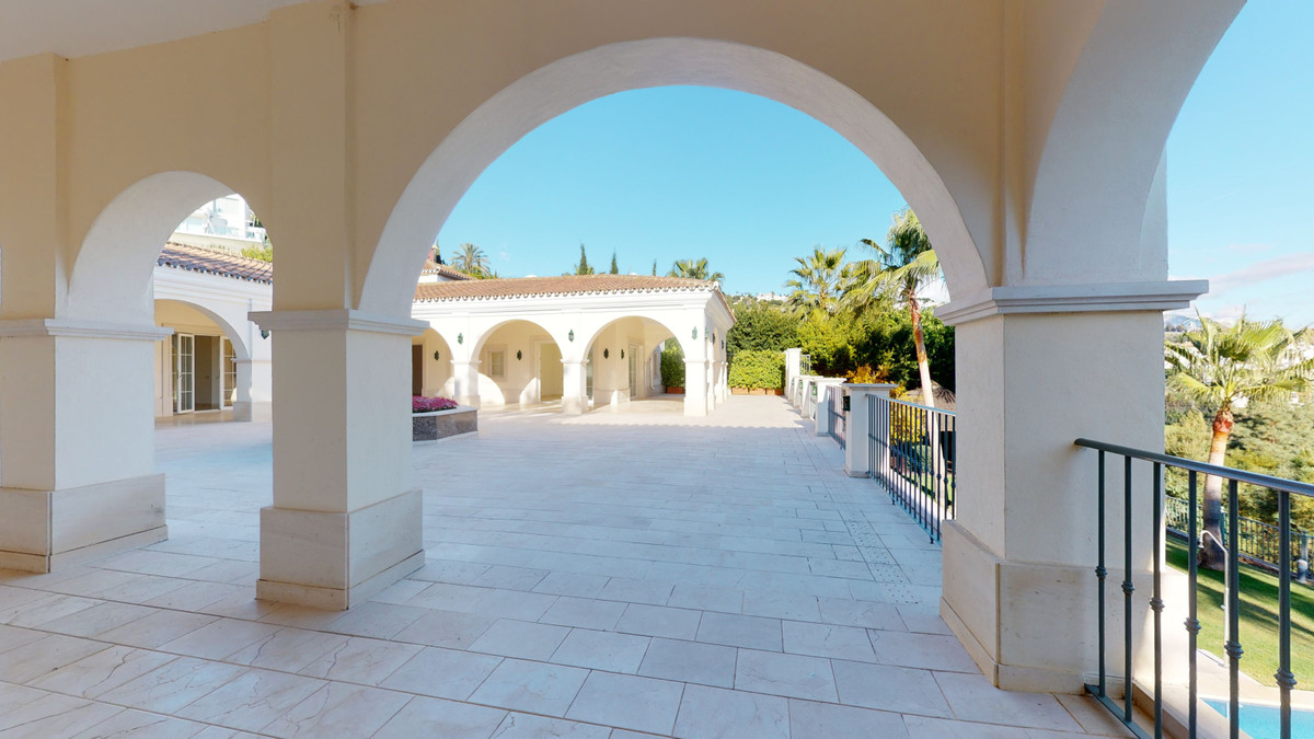 Se vende Villa - Chalet de 7 dormitorios en Costa Del Sol, Málaga, España