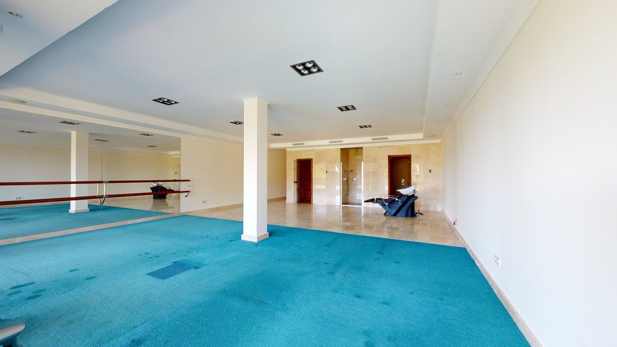 Se vende Villa - Chalet de 7 dormitorios en Costa Del Sol, Málaga, España