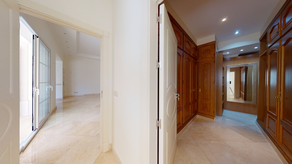 Se vende Villa - Chalet de 7 dormitorios en Costa Del Sol, Málaga, España