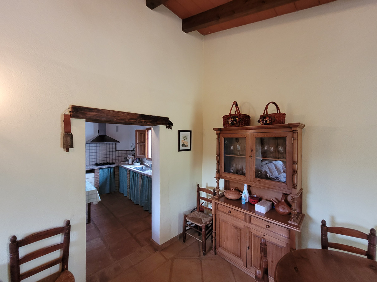 1 Bed Townhouse for sale in Monda Costa Del Sol, Málaga, Spain