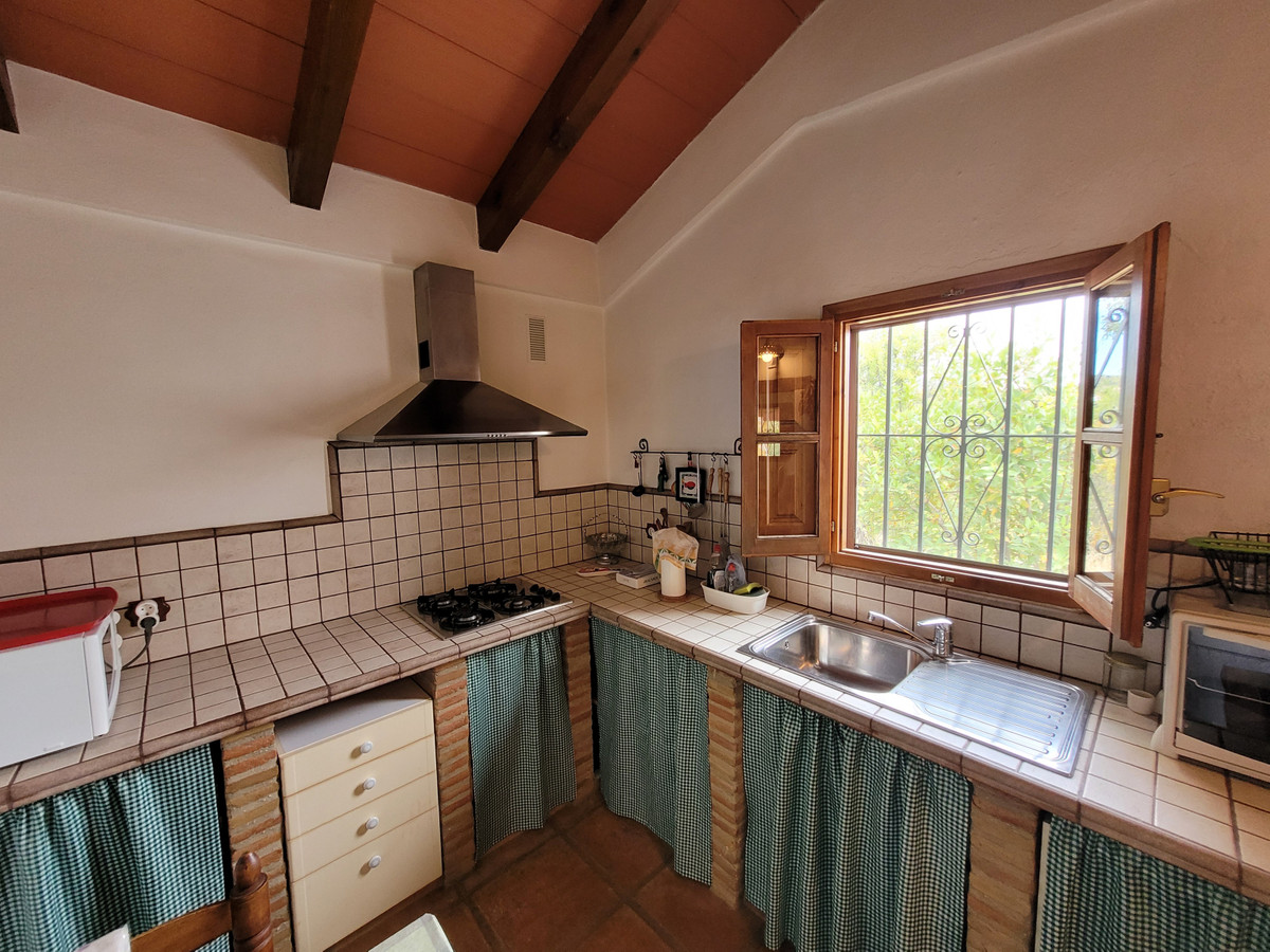 1 Bed Townhouse for sale in Monda Costa Del Sol, Málaga, Spain