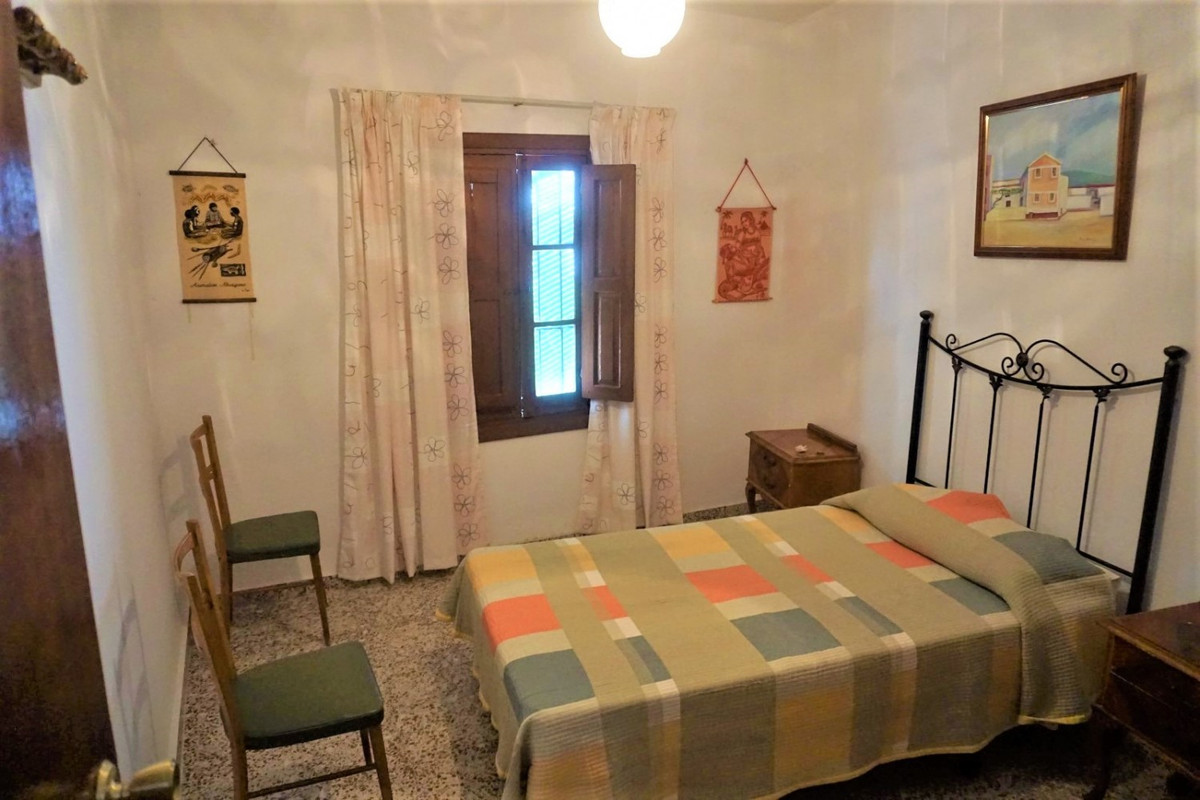 Se vende Pareada de 14 dormitorios en Costa Del Sol East, Málaga, España