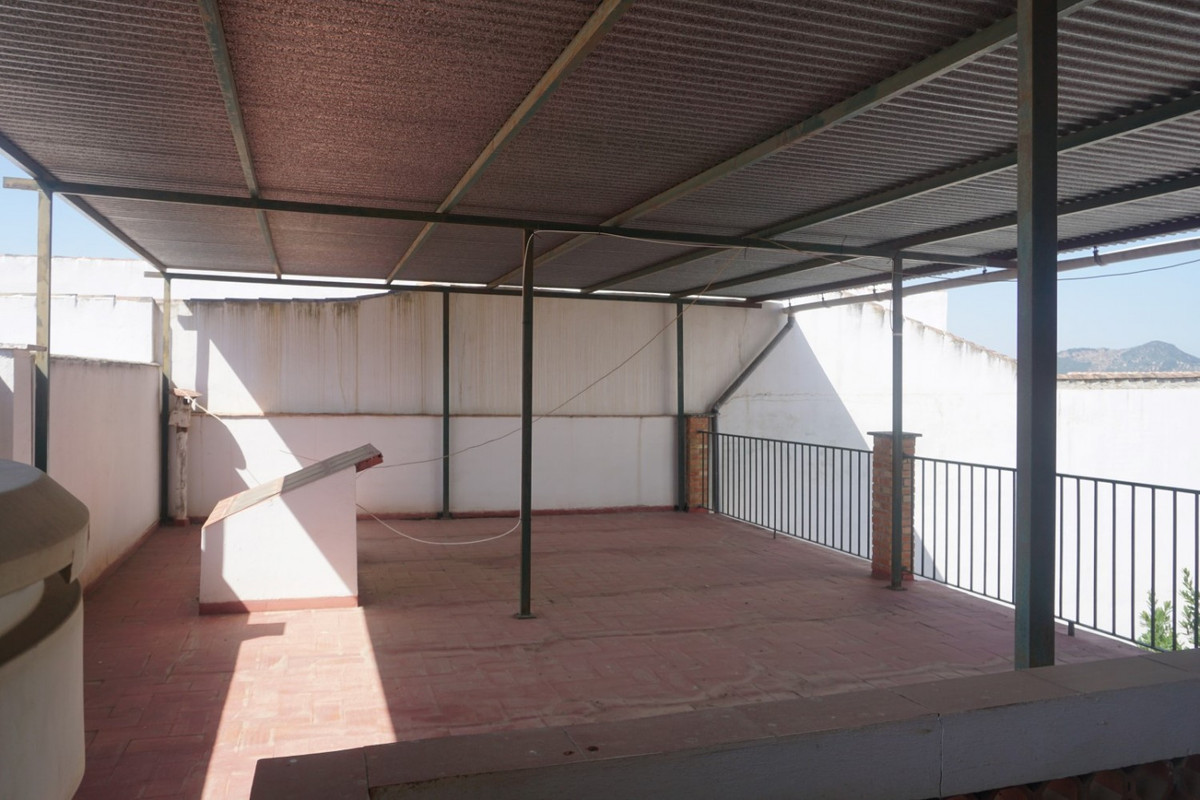Se vende Pareada de 14 dormitorios en Costa Del Sol East, Málaga, España