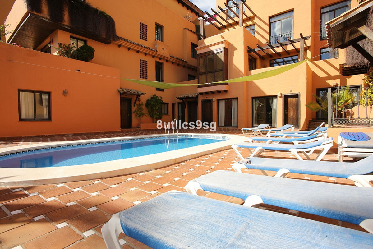 Se vende Apartamento Planta Media de 3 dormitorios en Costa Del Sol, Málaga, España