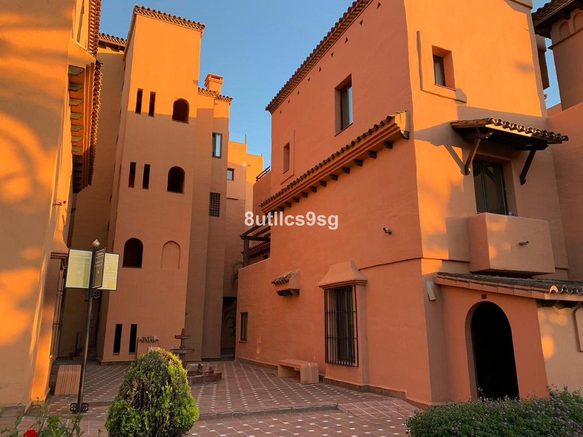 Se vende Apartamento Planta Media de 3 dormitorios en Costa Del Sol, Málaga, España