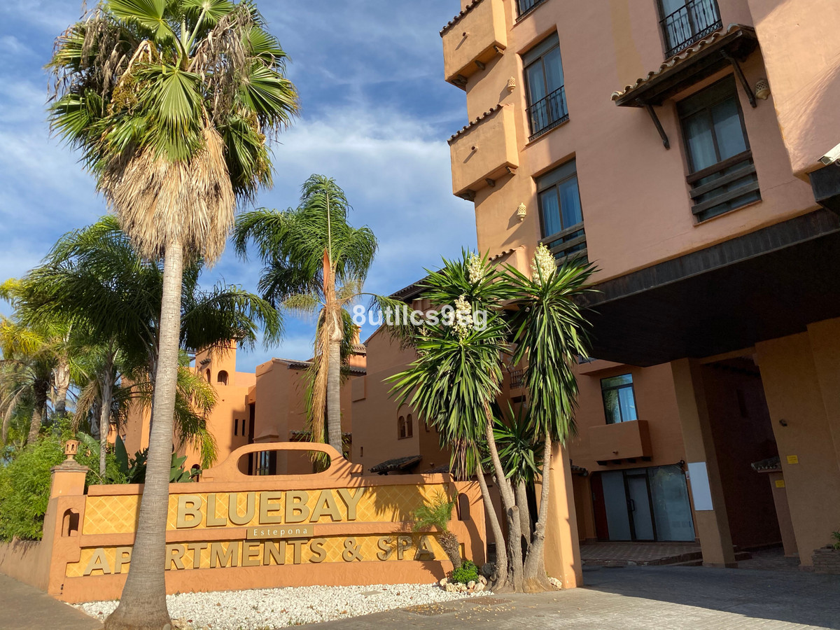 Se vende Apartamento Planta Media de 3 dormitorios en Costa Del Sol, Málaga, España