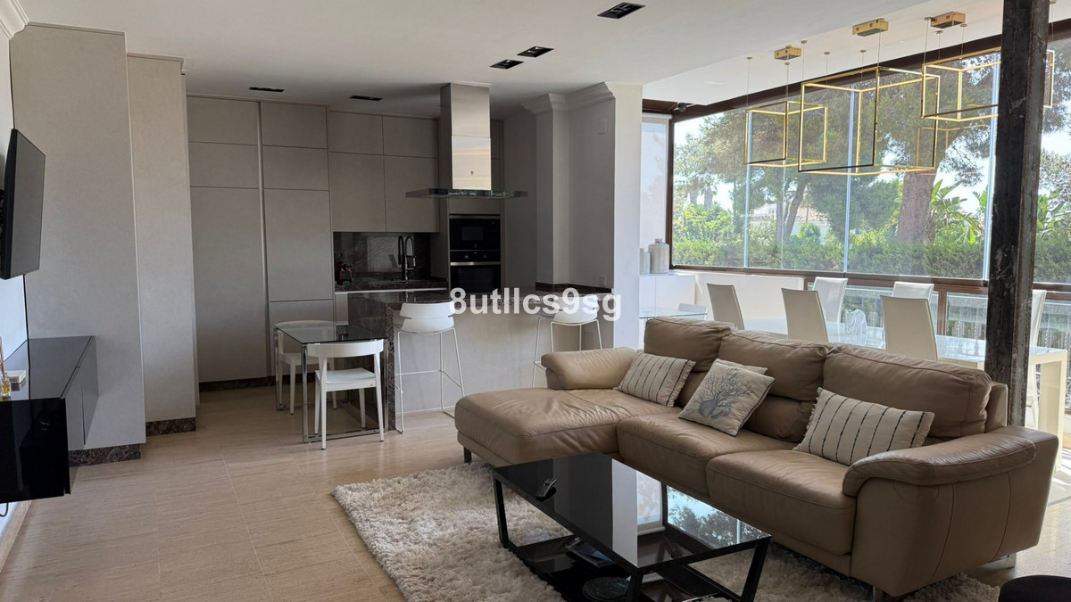Se vende Apartamento Planta Media de 3 dormitorios en Costa Del Sol, Málaga, España