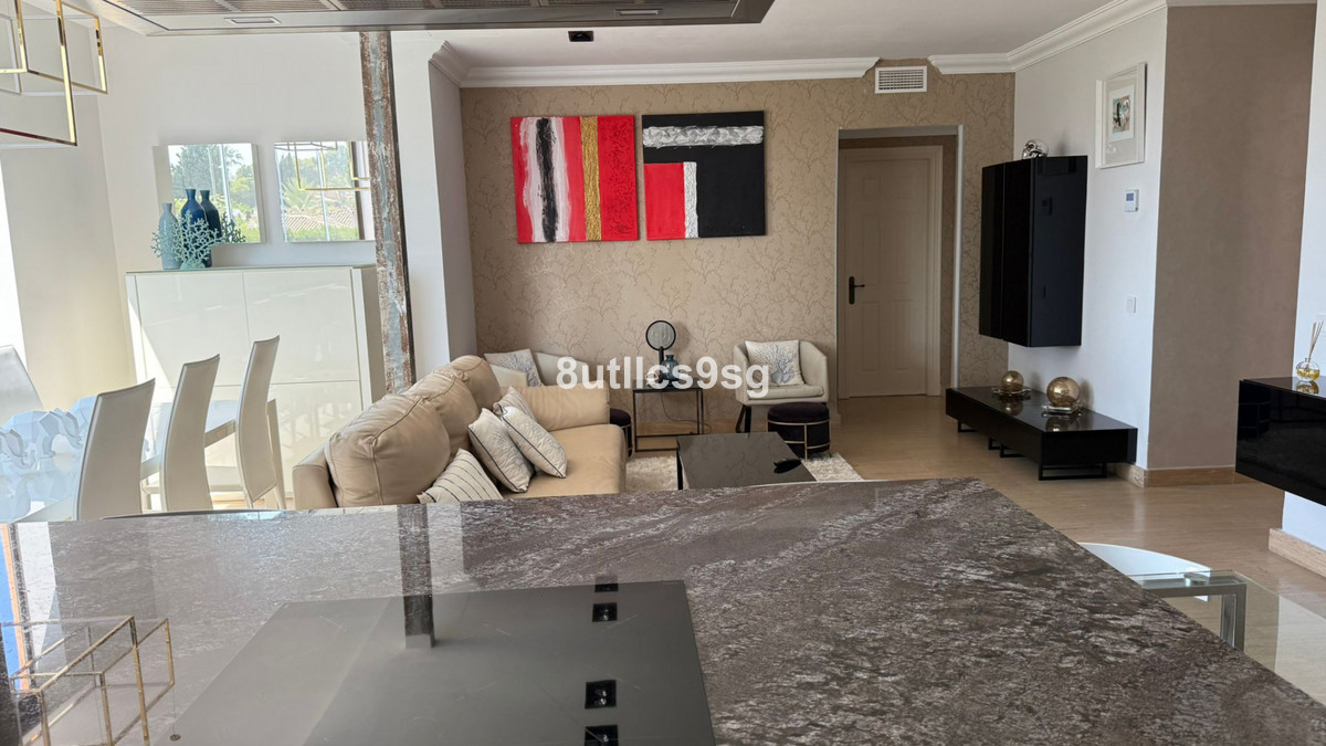 Se vende Apartamento Planta Media de 3 dormitorios en Costa Del Sol, Málaga, España