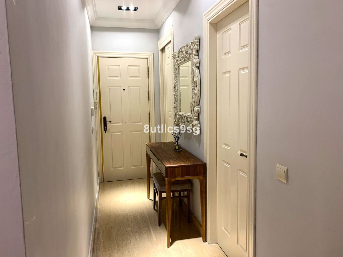 Se vende Apartamento Planta Media de 3 dormitorios en Costa Del Sol, Málaga, España