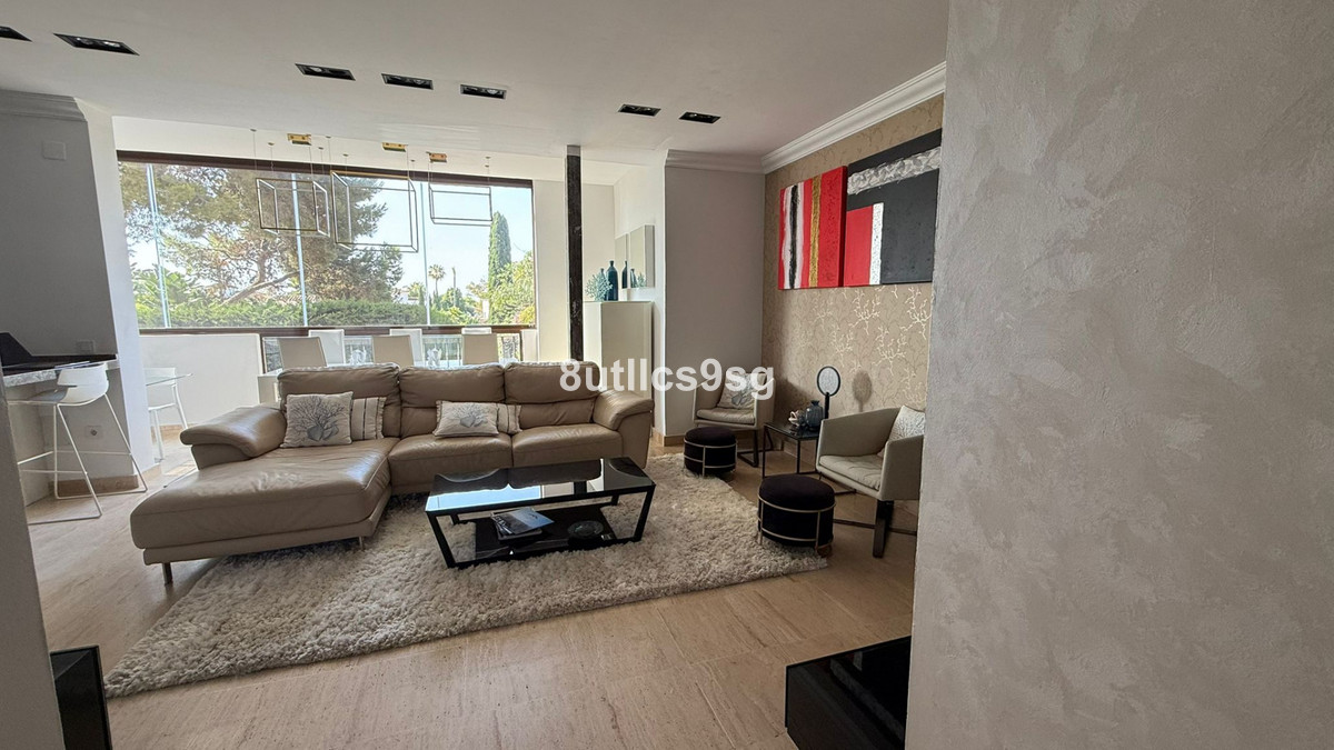 Se vende Apartamento Planta Media de 3 dormitorios en Costa Del Sol, Málaga, España