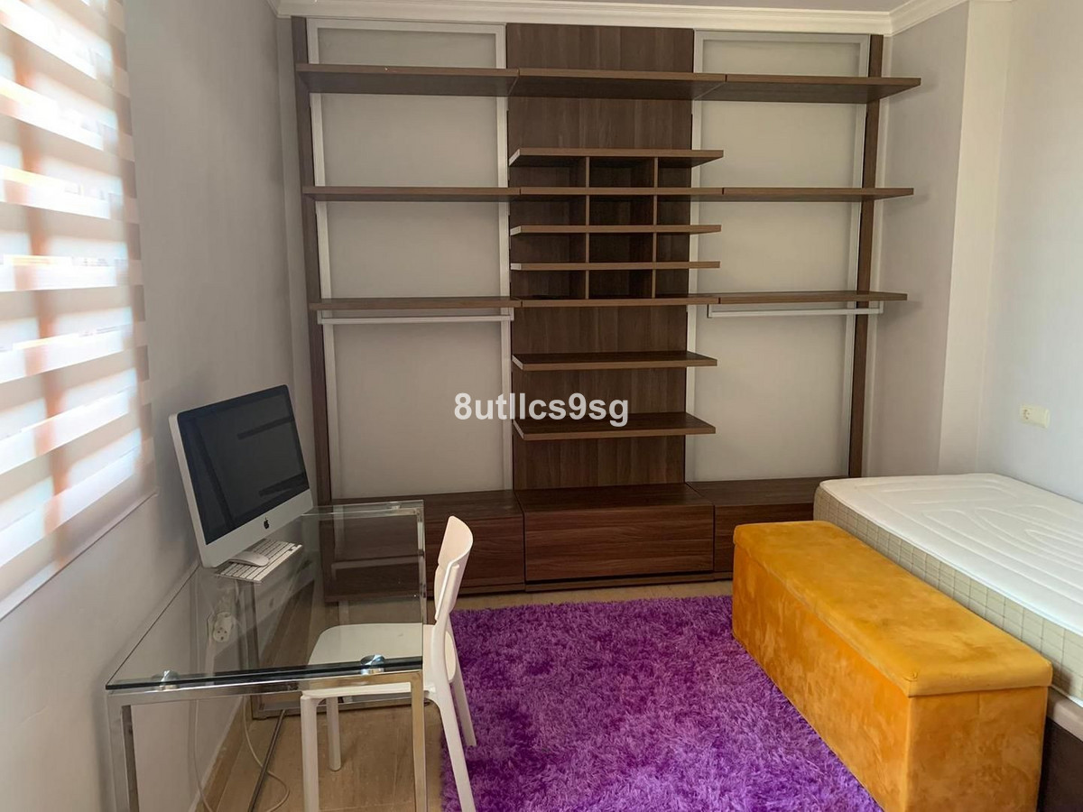 Se vende Apartamento Planta Media de 3 dormitorios en Costa Del Sol, Málaga, España