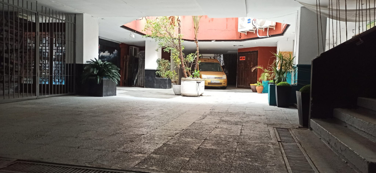 Se vende Local comercial  en Costa Del Sol, Málaga, España