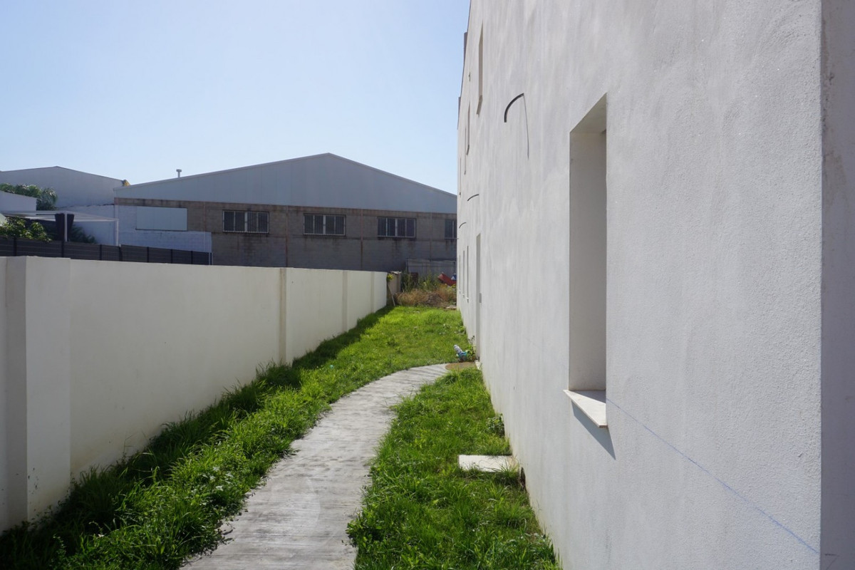 Se vende Villa - Chalet de 7 dormitorios en Costa Del Sol East, Málaga, España