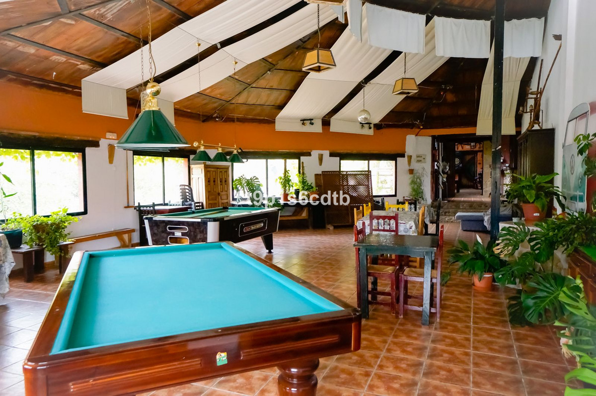 Commercial unit for sale in Valle De Abdalajis Costa Del Sol, Málaga, Spain